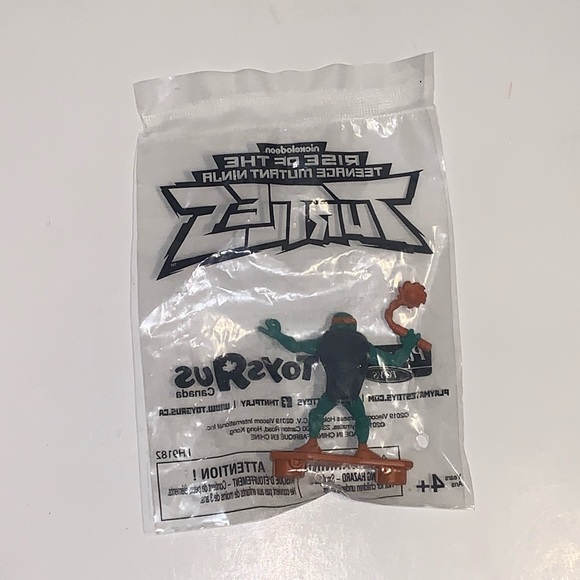 [2/$25] RISE OF THE TEENAGE MUTANT NINJA TURTLES MICHELANGELO TOYSRUS FIGURE - Picture 2 of 5